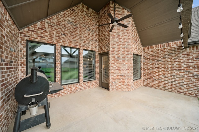 view of patio with ceiling fan