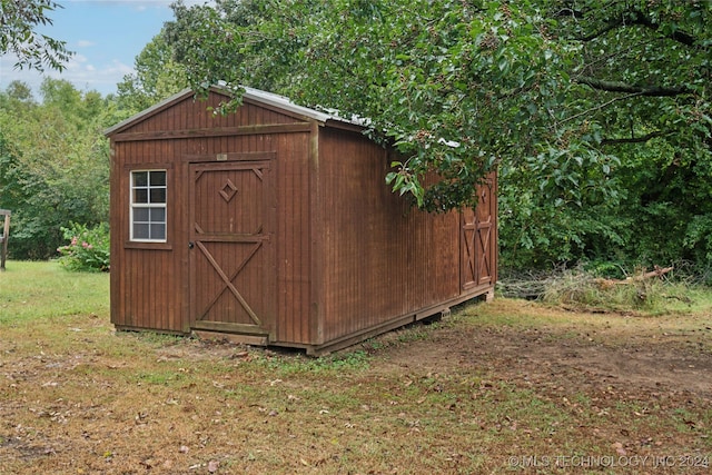 view of outdoor structure