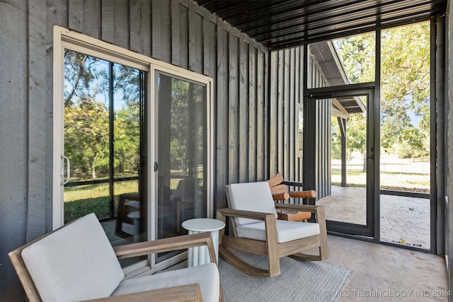 view of sunroom / solarium