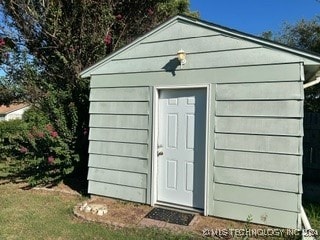 view of outbuilding