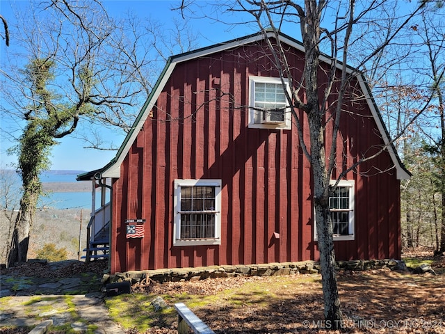 view of home's exterior