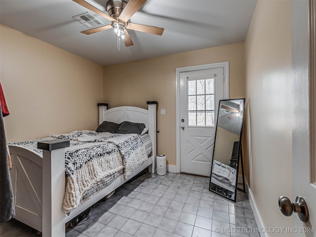 bedroom featuring ceiling fan