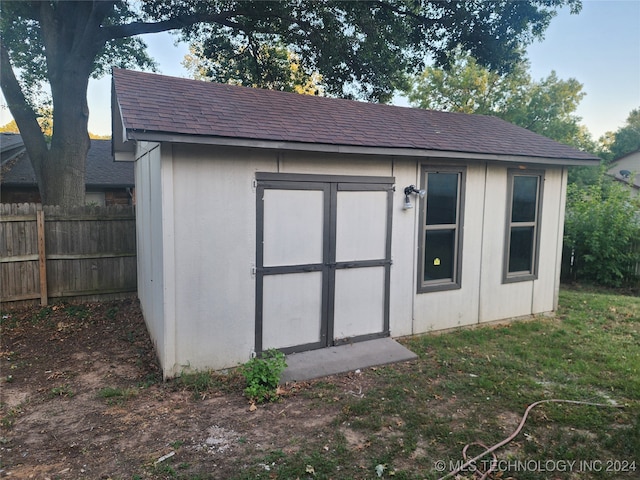 view of outbuilding