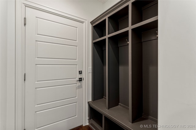 view of mudroom