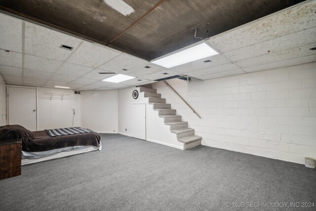 unfurnished bedroom featuring carpet floors