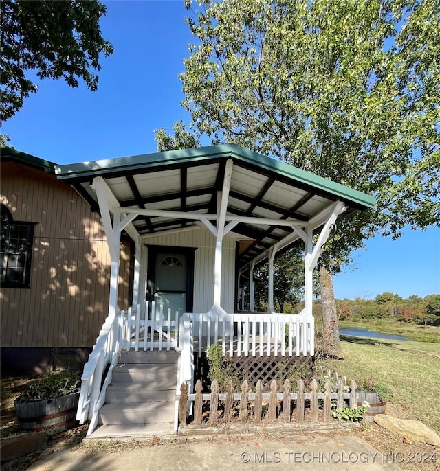 exterior space featuring a porch