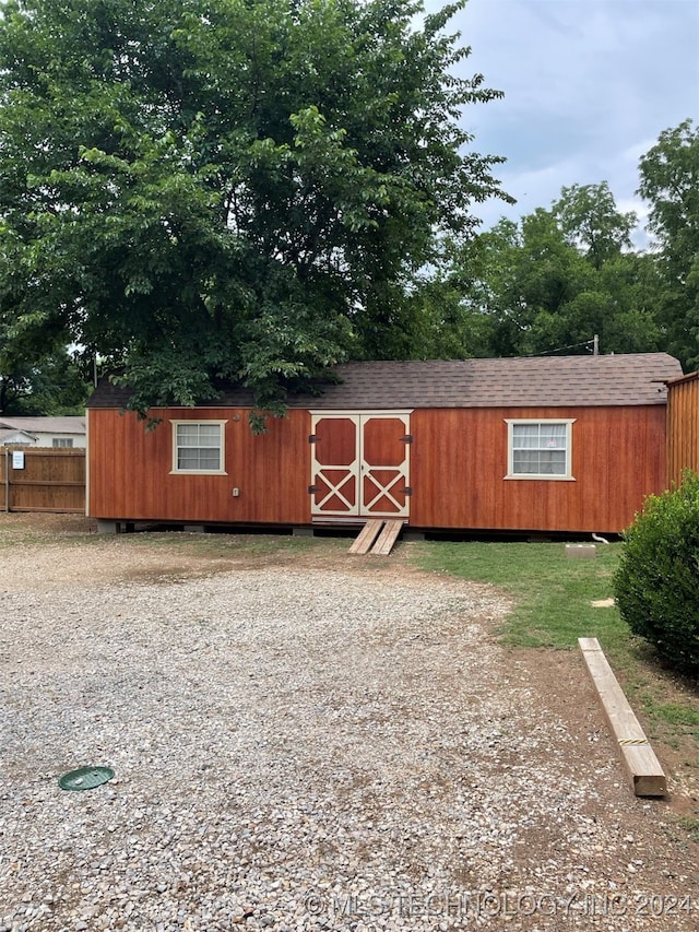 view of outdoor structure