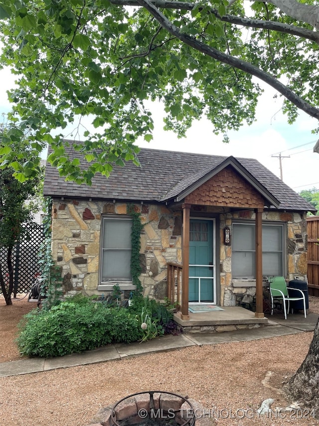 view of front of house