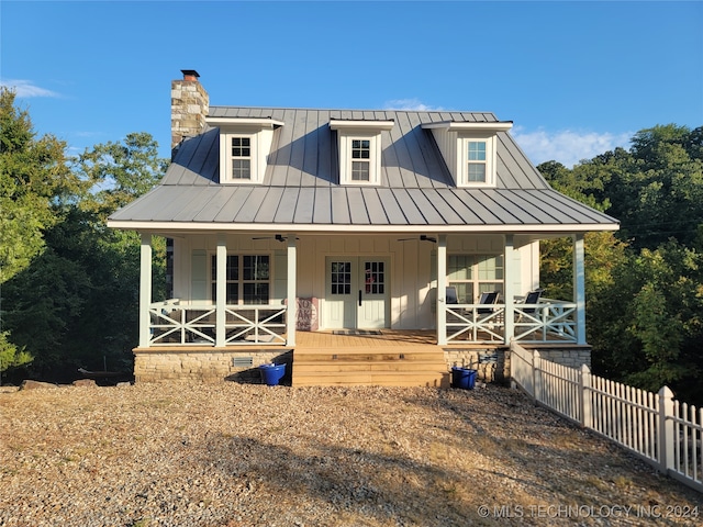 view of front of property featuring covered porch