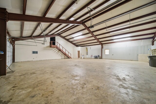 1202 SW 9th St, Wagoner, OK 74467 - view of garage
