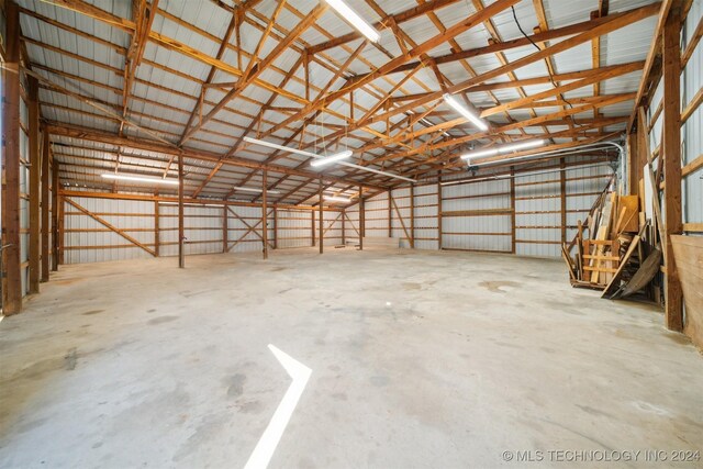 1202 SW 9th St, Wagoner, OK 74467 - garage featuring metal wall