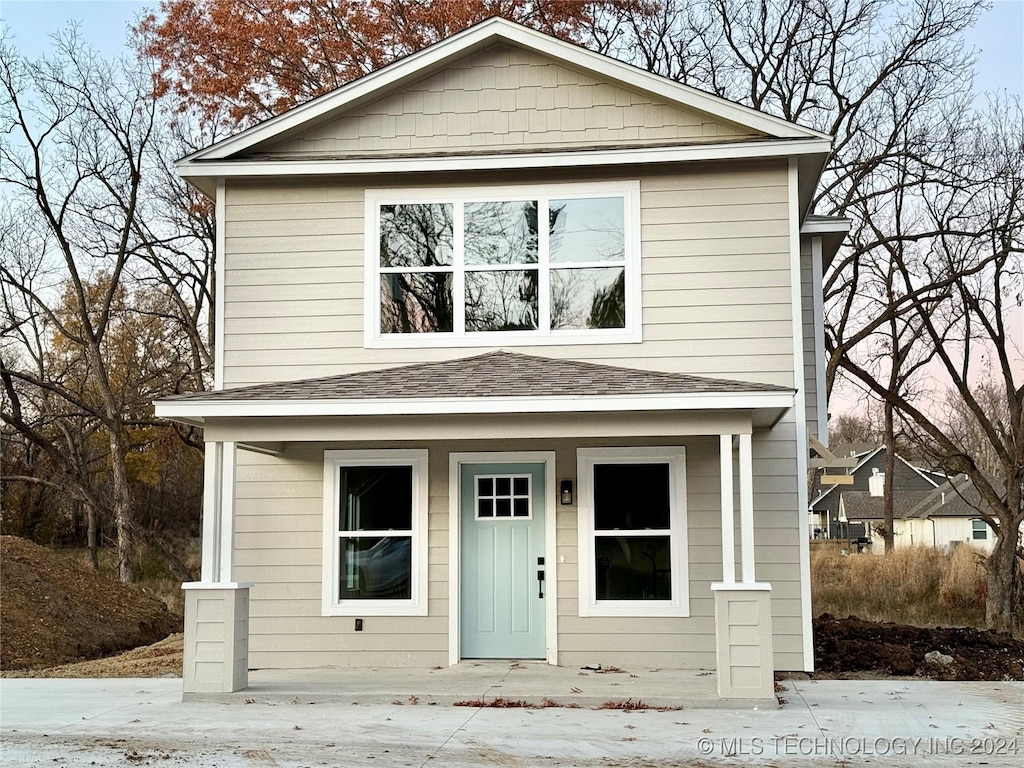 view of front of property