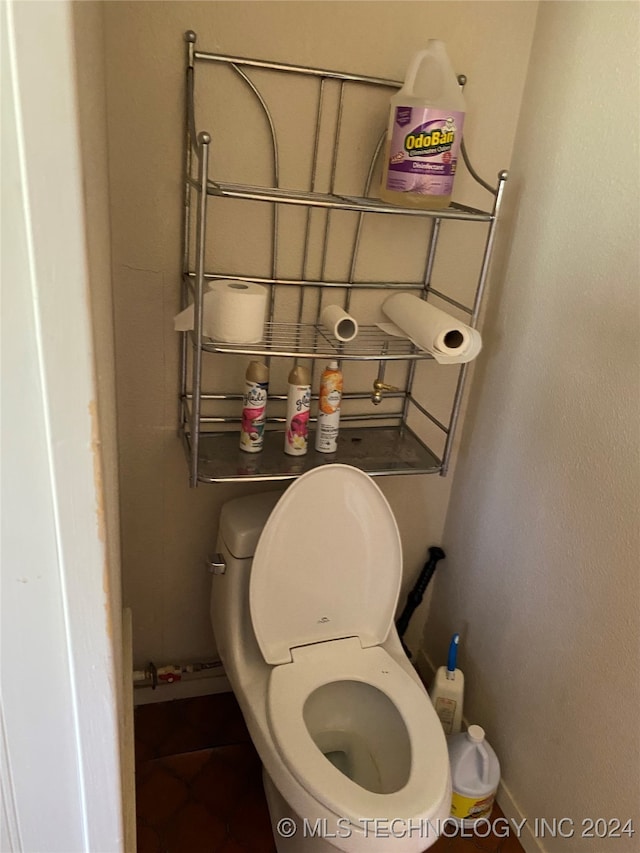 bathroom featuring toilet