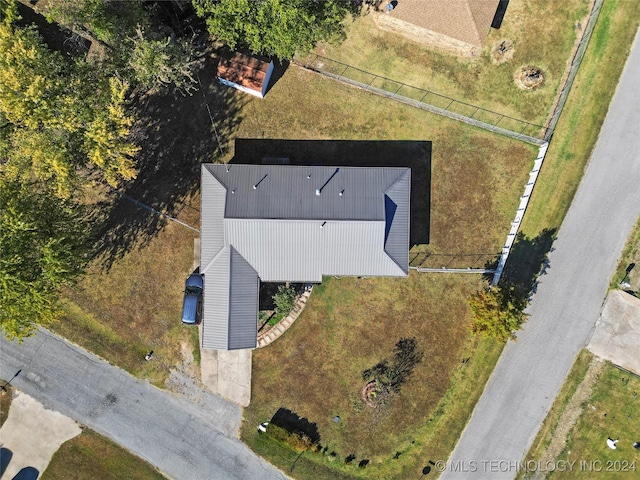 1421 S Hayes Ave, Wagoner, OK 74467 - view from above of property