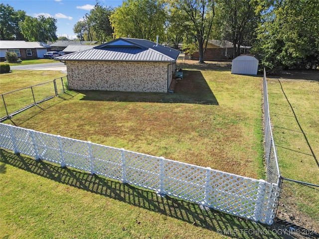 1421 S Hayes Ave, Wagoner, OK 74467 - view of yard