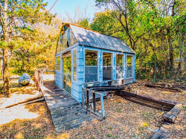 view of outbuilding