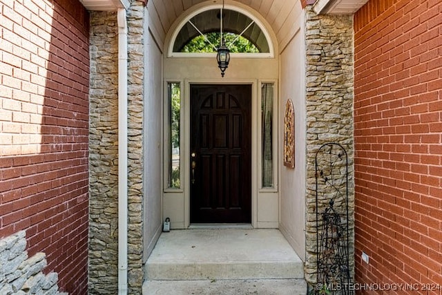 view of property entrance