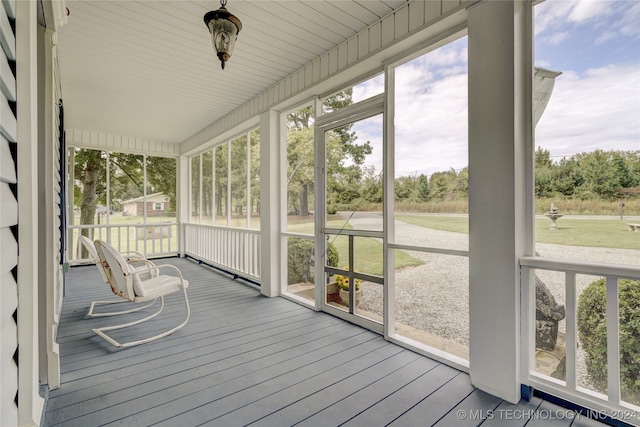 view of sunroom / solarium