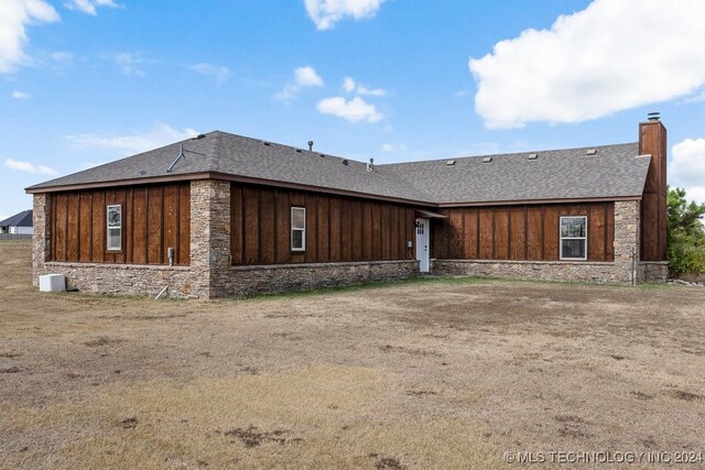 view of back of property