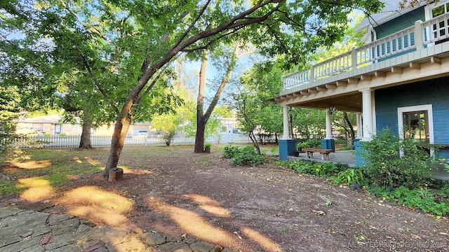 view of yard featuring a patio