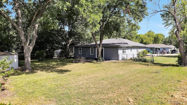 711 NW Elizabeth St, Ardmore, OK 73401 - view of yard