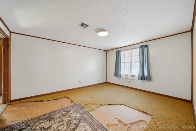 empty room with ornamental molding