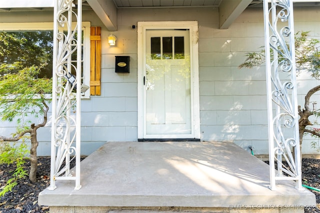 view of doorway to property