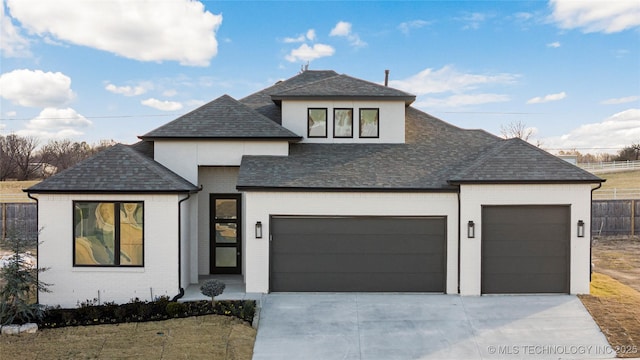 view of front facade featuring a garage