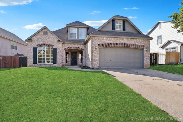 view of front of home with a front lawn