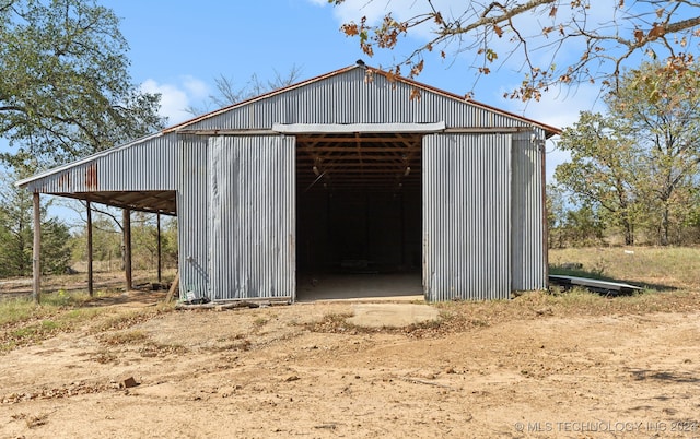 view of outbuilding