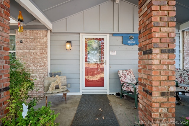 view of entrance to property