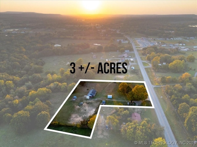 view of aerial view at dusk