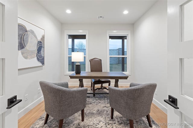 home office with visible vents, recessed lighting, light wood-style flooring, and baseboards