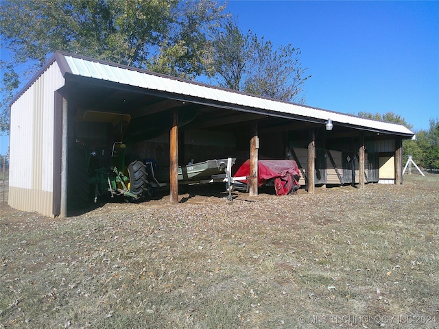 view of outdoor structure