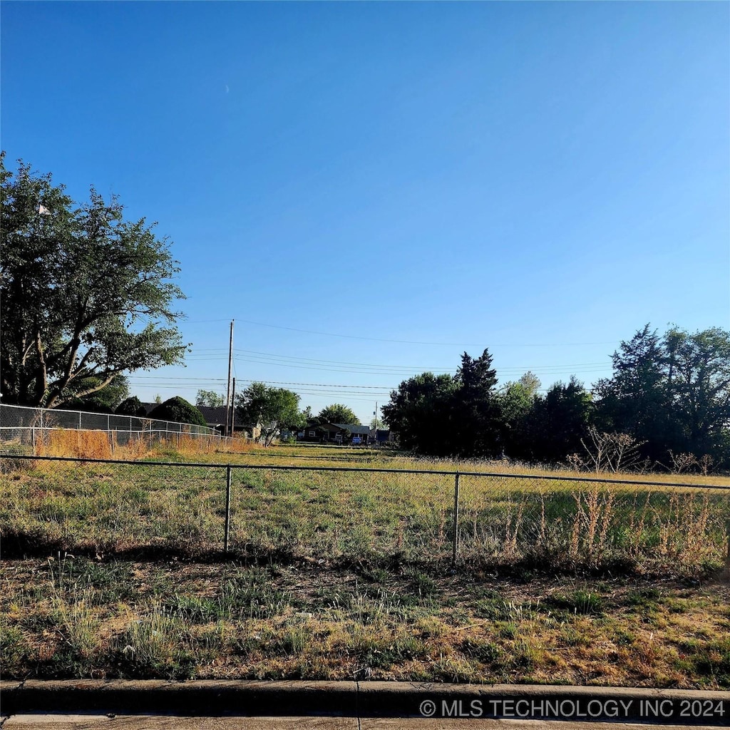 6412 NW Maple St, Lawton, OK 73505 - photo 1