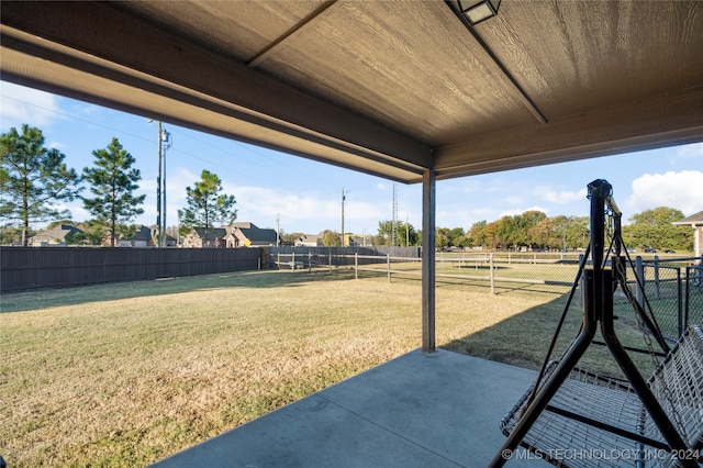 view of yard featuring a patio