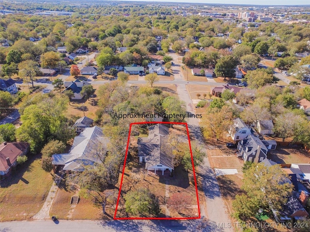 921 D NW, Ardmore, OK 73401 - aerial perspective of suburban area with property parcel outlined