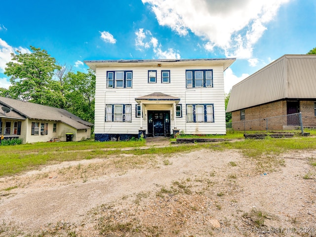 view of front of property