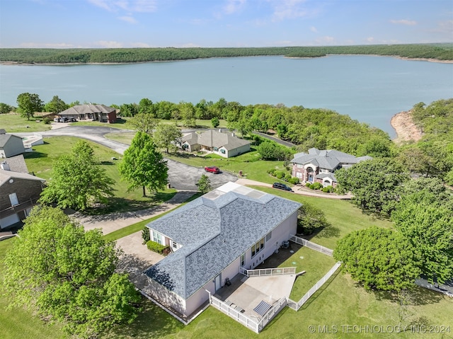 bird's eye view with a water view