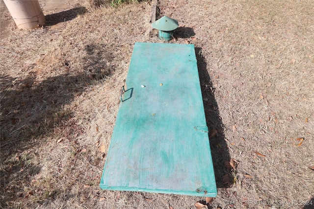 view of entry to storm shelter