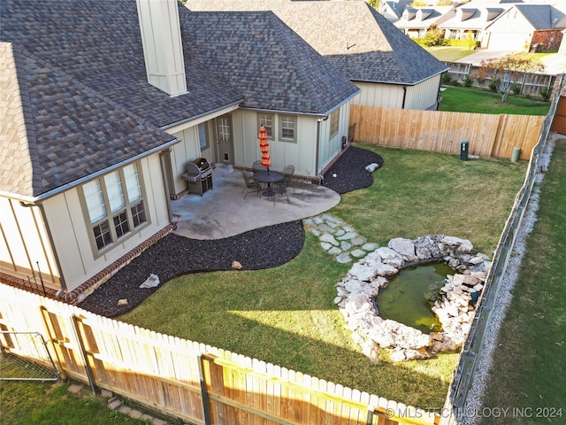 view of yard with a patio