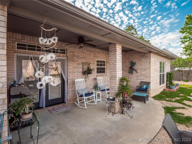 view of patio with ceiling fan