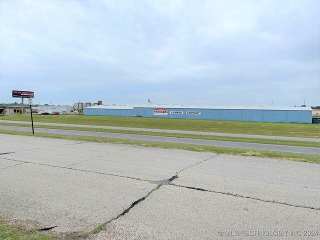 609 Bryan Dr, Durant, OK 74701