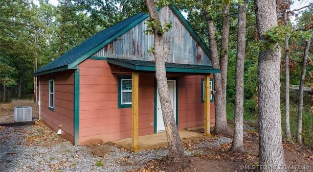 view of outdoor structure with central AC