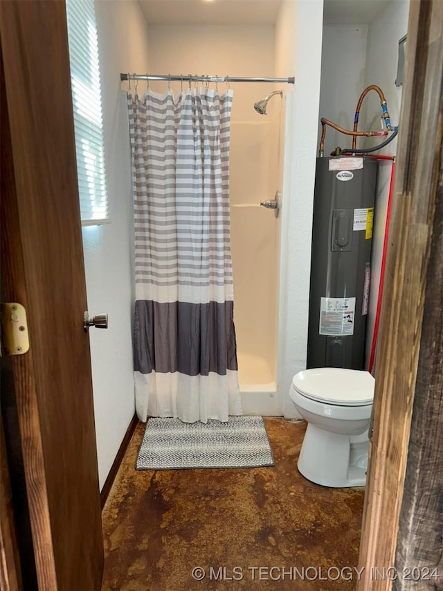 bathroom with toilet, water heater, a shower with shower curtain, and concrete floors