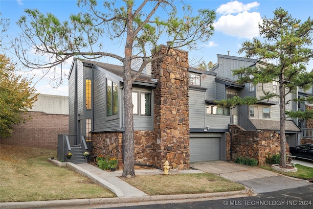 view of front of house with a garage