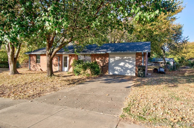 315 Boydston St, Fort Gibson OK, 74434, 3 bedrooms, 1.5 baths house for sale