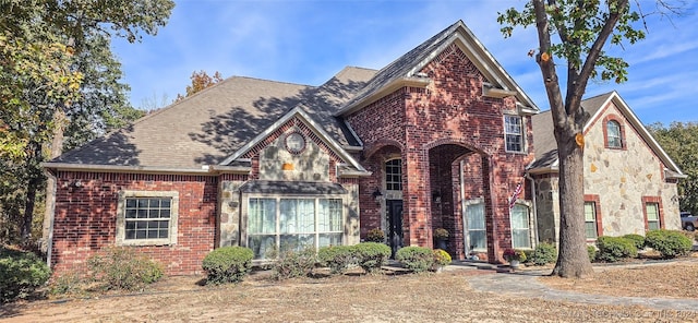 view of front property