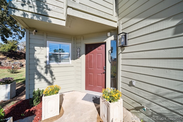 view of property entrance