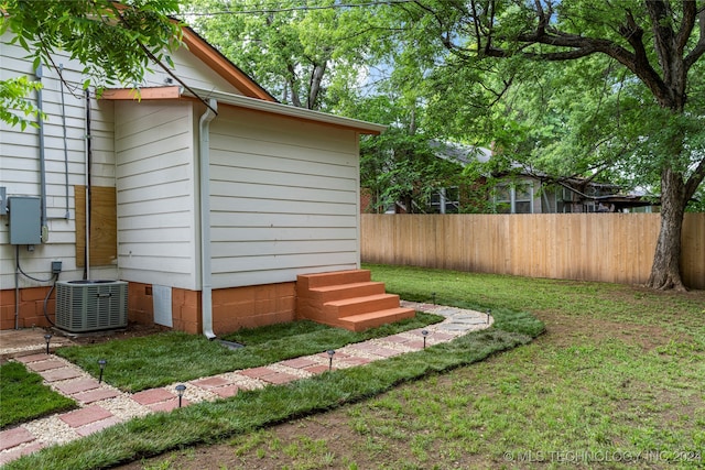 view of yard with cooling unit